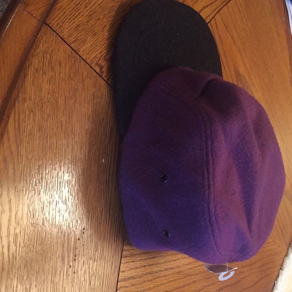 Wool Ball cap - Picture 3 of 3